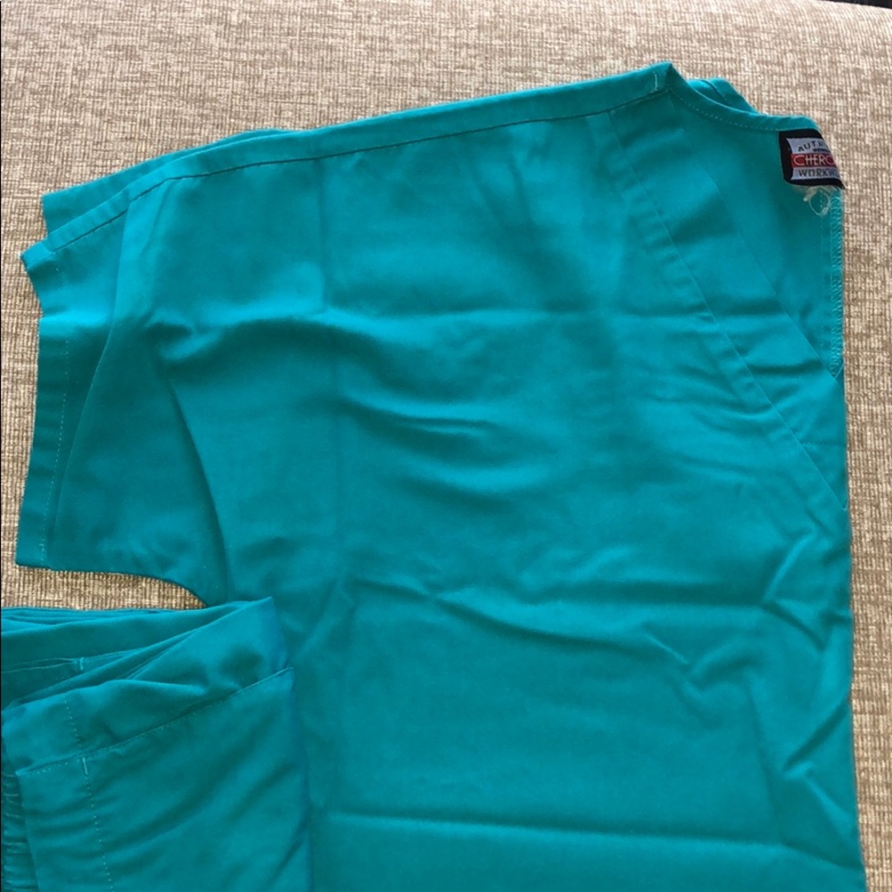 Cherokee scrub set